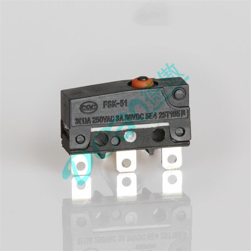 環(huán)保帶認(rèn)證防水微動(dòng)開關(guān)