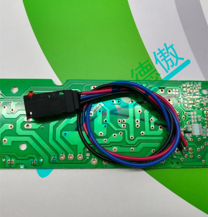 汽車(chē)門(mén)鎖防水微動(dòng)開(kāi)關(guān)，防護(hù)等級(jí)IP67